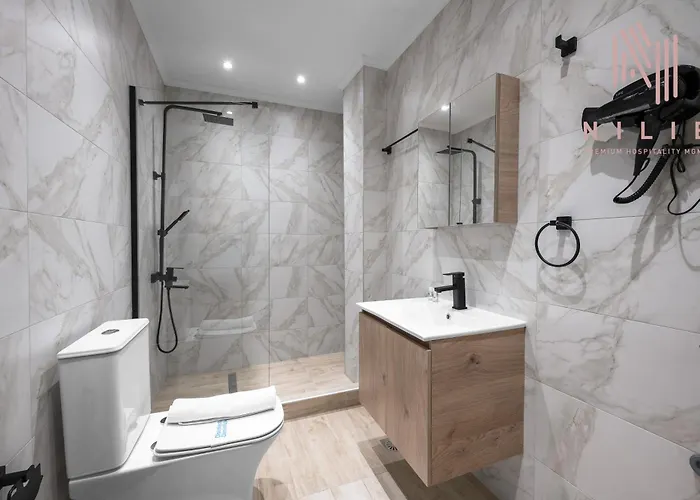 V1, Nilie Hospitality Mgmt Apartment *
