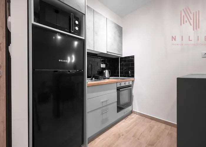 V1, Nilie Hospitality Mgmt *