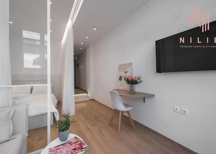 V1, Nilie Hospitality Mgmt